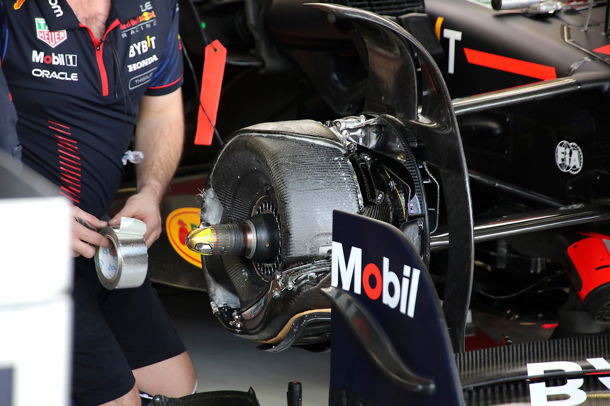 Red Bull Racing RB19, front brake
