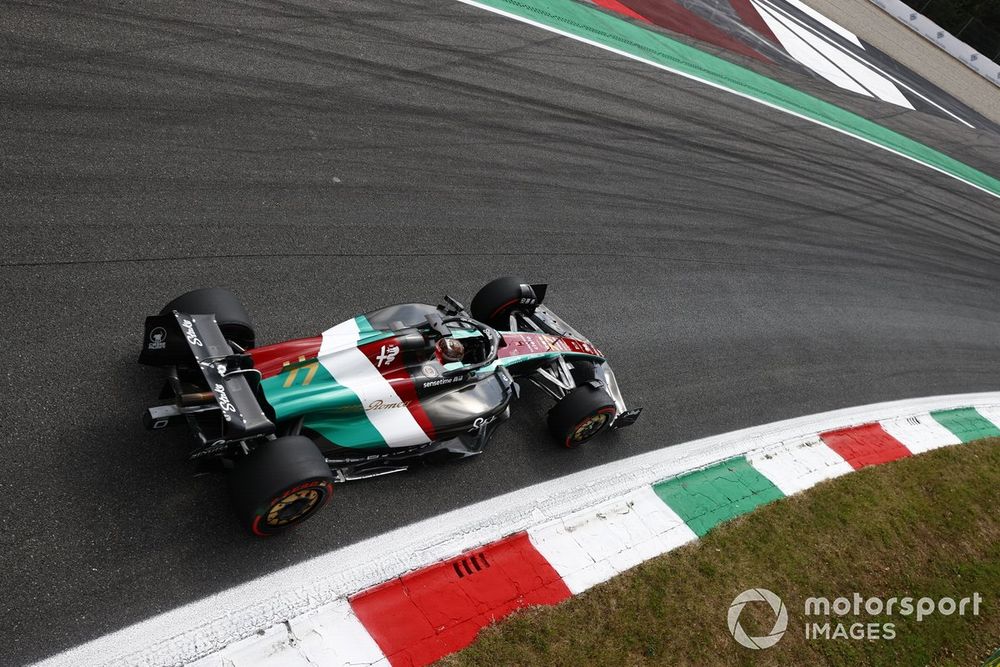 Alfa Romeo celebrated its last home grand prix with a special livery at the Italian GP