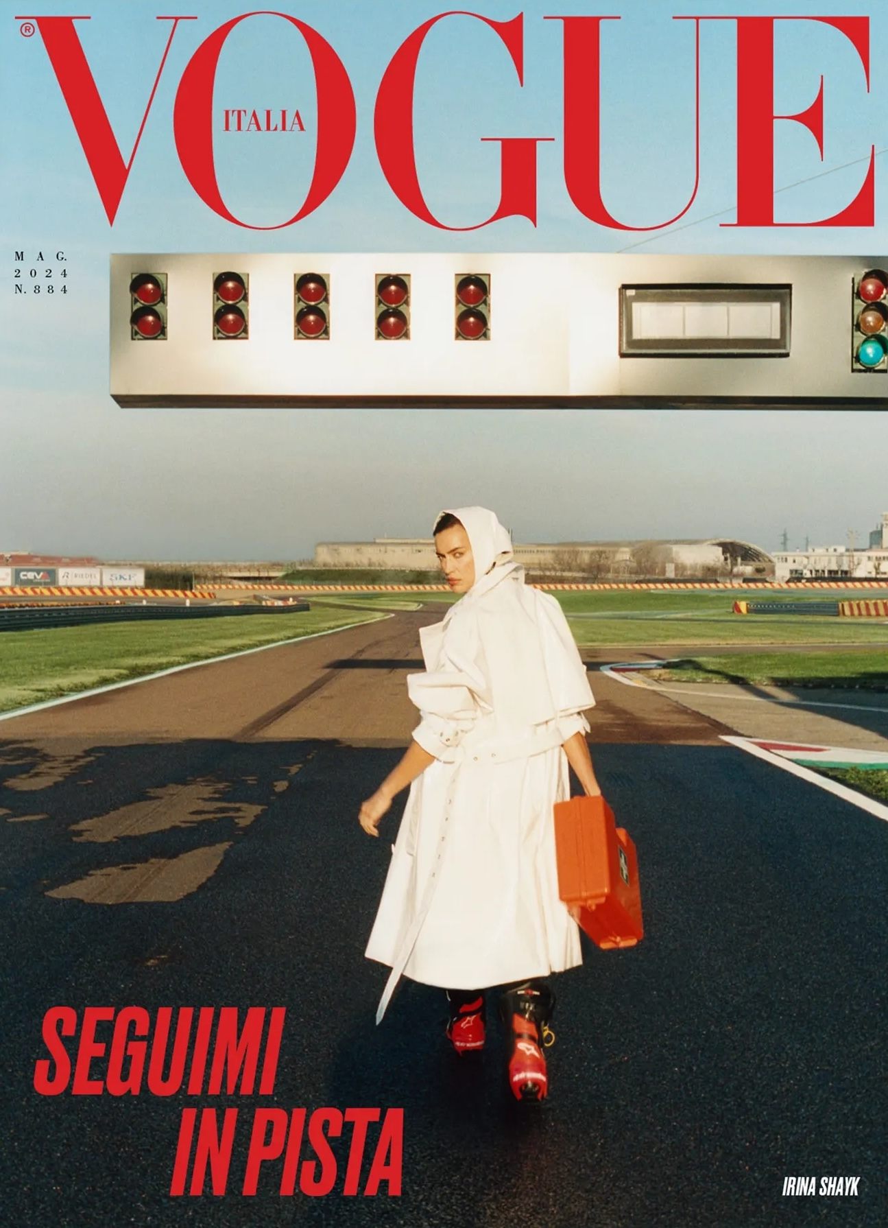 Ирина Шейк на обложке Vogue Italia © Vogue Italia